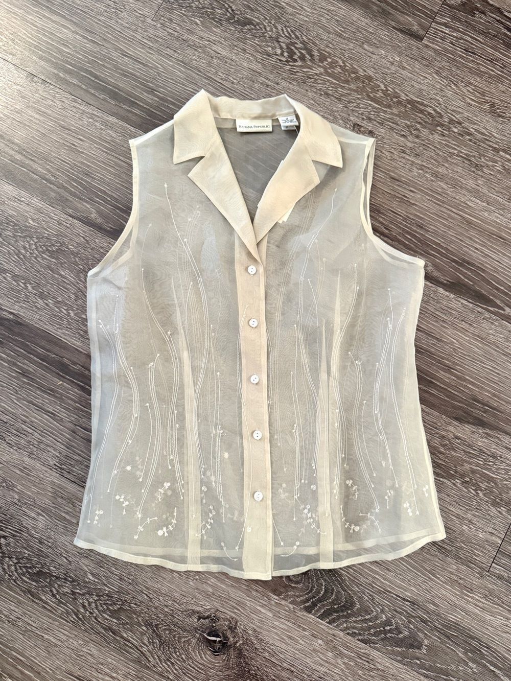 Banana Republic Vintage Sleeveless Silk Button Up